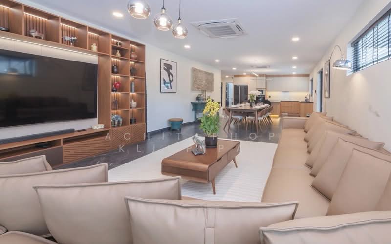 The Village Housing Estate by Horseshoe Point, Chon Buri (Pattaya), Toongklom-Huaytanoo Road, Nong Pru, Bang Lamung (Pattaya), Chon Buri (Pattaya), 4 Bedrooms, 365 sqm, Villa For Sale, by Achitaphop Klinpipat, 500239728 - DDproperty.com