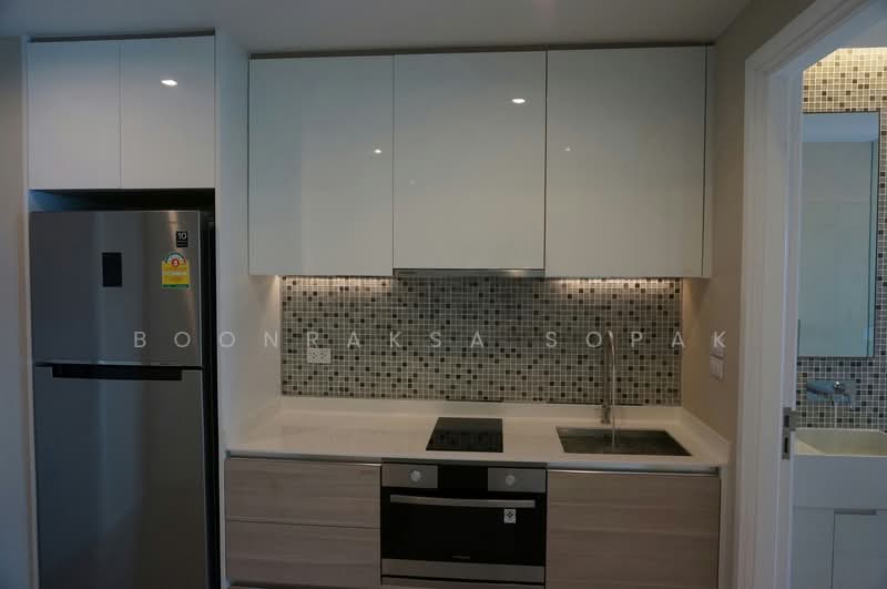 The Room Sukhumvit 21, Bangkok, Asok Montri Rd, Khlongtoei Nua, Watthana, Bangkok, Studio, 37 sqm, Condo For Rent, by Boonraksa Sopak, 500239755 - DDproperty.com