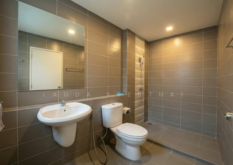 Pleno รามอินทรา บางชัน สเตชั่น, Bangkok, Bang Chun, Khlong Sam Wa, Bangkok, 3 Bedrooms, 75 sqm, Townhouse For Sale, by Ladda Suebthai, 500239758 - DDproperty.com