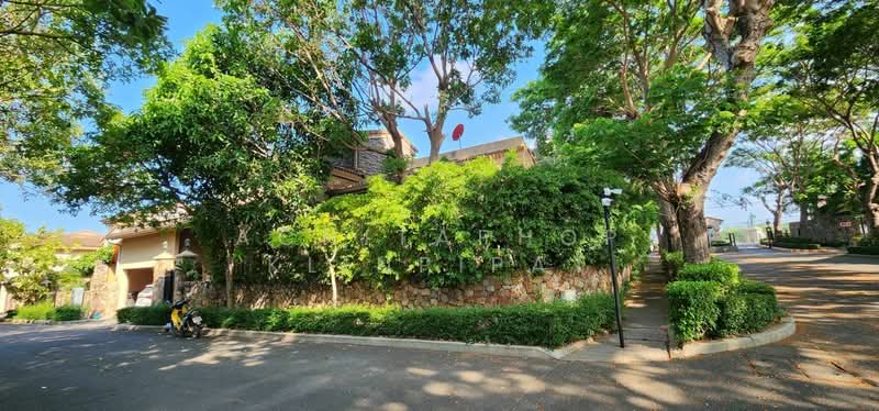 Silk Road Place, Chon Buri (Pattaya), Chaiyapruek 2 Road, Bang Lamung, Bang Lamung (Pattaya), Chon Buri (Pattaya), 3 Bedrooms, 320 sqm, Single Detached House For Sale, by Achitaphop Klinpipat, 500239768 - DDproperty.com