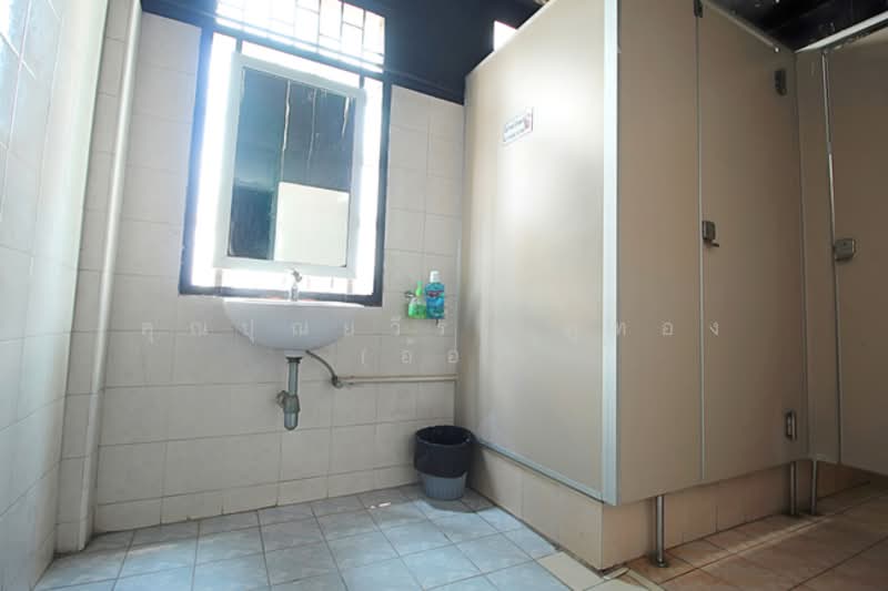 อาคารพาณิชย์ติดถนนพระราม 2 ปากซอยพระราม2 ซ.19 ถ.พระราม2 แขวงบางมด เขตจอมทอง จ.กรุงเทพมหานคร 10150, Bangkok, Bangmot, Chom Thong, Bangkok, , 240 sqm, Shophouse For Sale, by คุณปุณยวีร์ ภู่ทอง (อ้อ), 500239771 - DDproperty.com