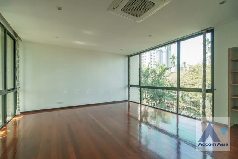 Modern house with private pool, airy space, wood floor in Sukhumvit, Bangkok, Khlong Tan Nua, Watthana, Bangkok, 3 Bedrooms, 380 sqm, Single Detached House For Rent, by Accom Asia, 500239780 - DDproperty.com