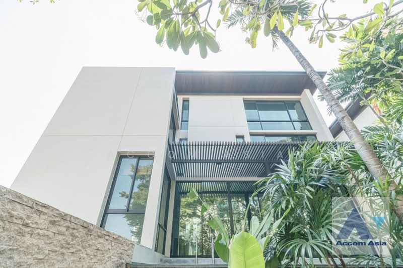 Modern house with private pool, airy space, wood floor in Sukhumvit, Bangkok, Khlong Tan Nua, Watthana, Bangkok, 3 Bedrooms, 380 sqm, Single Detached House For Rent, by Accom Asia, 500239780 - DDproperty.com