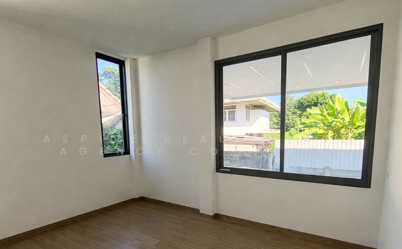 For Rent 2-Storey Detached House, Ratchada 32, Bangkok, Chan Kasem, Chatuchak, Bangkok, 5 Bedrooms, 300 sqm, Single Detached House For Rent, by Aspire Real Estate Agency Co., Ltd., 500239803 - DDproperty.com