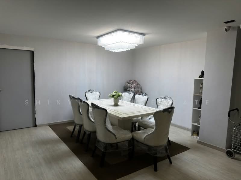 Le Cosi Ekamai 28, Bangkok, Sukhumvit, Khlong Tan Nua, Watthana, Bangkok, 3 Bedrooms, 144 sqm, Condo For Rent, by Shinyu Real Estate, 500239847 - DDproperty.com
