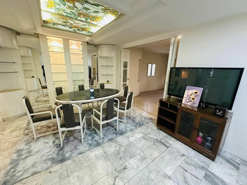 Moo Baan Chicha Castle, Bangkok, Sukhumvit 31, Khlongtoei Nua, Watthana, Bangkok, 3 Bedrooms, 350 sqm, Townhouse For Rent, by Eastblue Horizon, 500239850 - DDproperty.com