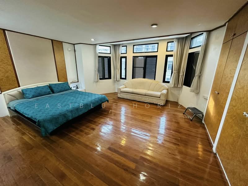 Moo Baan Chicha Castle, Bangkok, Sukhumvit 31, Khlongtoei Nua, Watthana, Bangkok, 3 Bedrooms, 350 sqm, Townhouse For Rent, by Eastblue Horizon, 500239850 - DDproperty.com