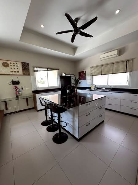 7R0429 Pool villa for rent 7 bedroom 7 bathroom 187,000/month at rawai have fully furnished, ภูเก็ต, ราไวย์, เมืองภูเก็ต, ภูเก็ต, 750 ตร.ม., วิลล่า ให้เช่า, โดย PK LIFE Property, 500239876 - DDproperty.com