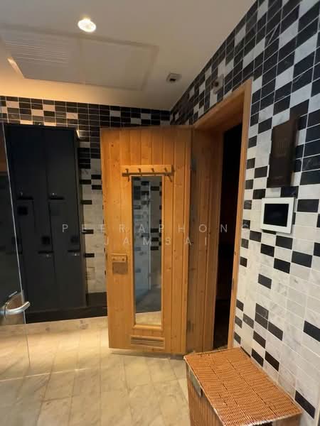 28 Chidlom, Bangkok, 28 Chit Lom Alley, Lumphini, Pathum Wan, Bangkok, 2 Bedrooms, 75 sqm, Condo For Sale, by Peeraphong Jamsai, 500239889 - DDproperty.com