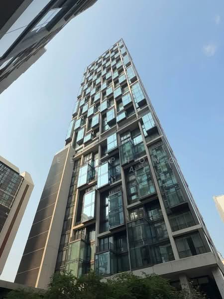 28 Chidlom, Bangkok, 28 Chit Lom Alley, Lumphini, Pathum Wan, Bangkok, 2 Bedrooms, 75 sqm, Condo For Sale, by Peeraphong Jamsai, 500239889 - DDproperty.com