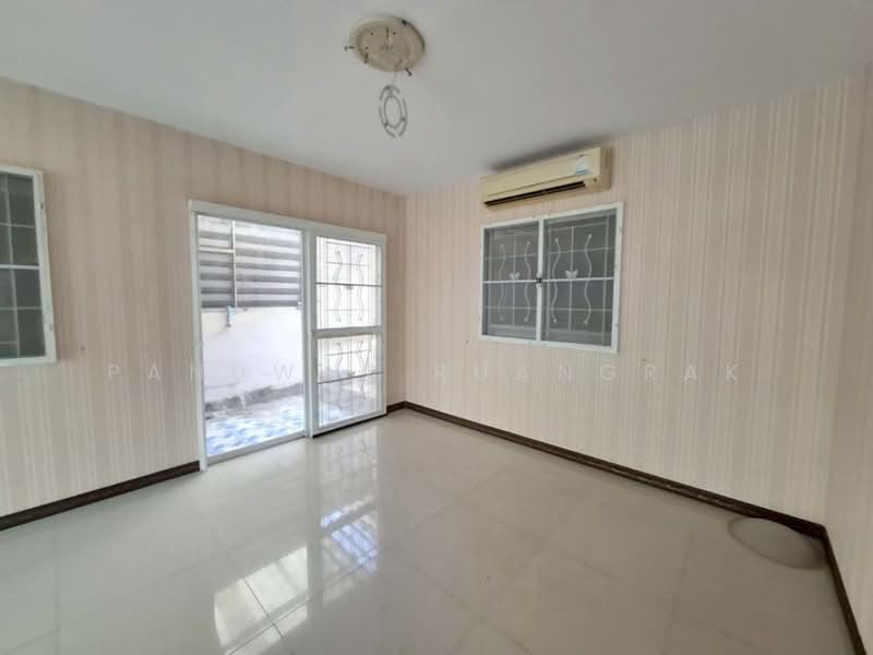 Pruksa Village The Season Rangsit-Klong 3, Pathum Thani, Khlong Sam, Khlong Luang, Pathum Thani, 3 Bedrooms, 130 sqm, Single Detached House For Sale, by Panuwat Ruangrak, 500239892 - DDproperty.com