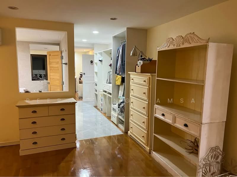 State Tower, Bangkok, 1055 Silom Road, Silom, Bang Rak, Bangkok, 2 Bedrooms, 137 sqm, Condo For Rent, by Peeraphong Jamsai, 500239904 - DDproperty.com