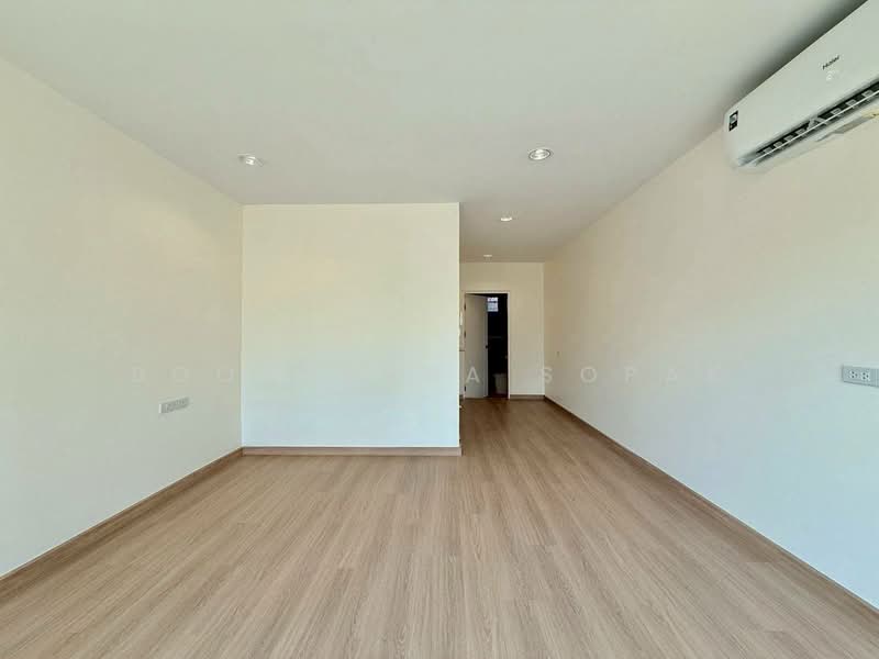 4-BR Townhouse, Bangkok, Silom, Bang Rak, Bangkok, 4 Bedrooms, 334 sqm, Townhouse For Rent, by Boonraksa Sopak, 500239962 - DDproperty.com