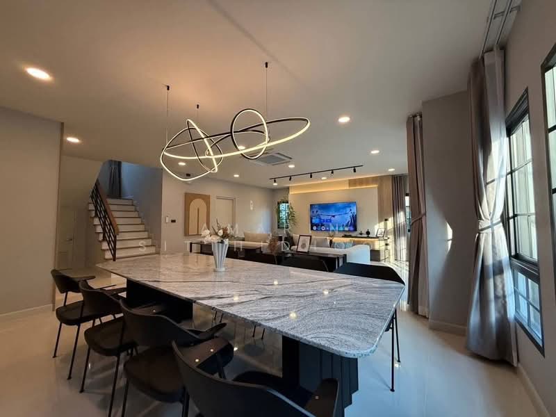 Centro Bangna, Samut Prakan, 111 Soi 3, Bang Kaeo, Bang Plee, Samut Prakan, 5 Bedrooms, 280 sqm, Single Detached House For Rent, by Amarin Sitthidhoon, 500240017 - DDproperty.com