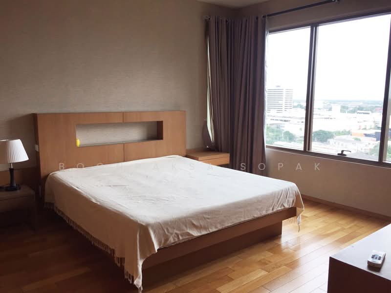 The Emporio Place, Bangkok, 93 Soi Sukhumvit 24, Sukhumvit Road, Khong Tan, Khlong Toei, Bangkok, 1 Bedroom, 69 sqm, Condo For Rent, by Boonraksa Sopak, 500240064 - DDproperty.com