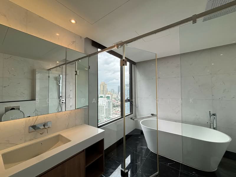 MUNIQ Sukhumvit 23, Bangkok, 17 Sukhumvit 23, Khlongtoei Nua, Watthana, Bangkok, 3 Bedrooms, 132 sqm, Condo For Rent, by Boonraksa Sopak, 500240068 - DDproperty.com