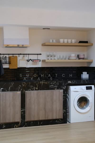 State Tower, Bangkok, 1055 Silom Road, Silom, Bang Rak, Bangkok, 3 Bedrooms, 140 sqm, Condo For Rent, by Suchatchaya Supawachiranant, 500240116 - DDproperty.com