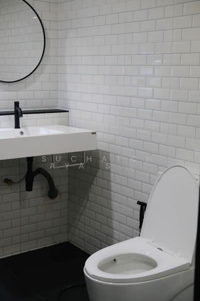 State Tower, Bangkok, 1055 Silom Road, Silom, Bang Rak, Bangkok, 3 Bedrooms, 140 sqm, Condo For Rent, by Suchatchaya Supawachiranant, 500240116 - DDproperty.com