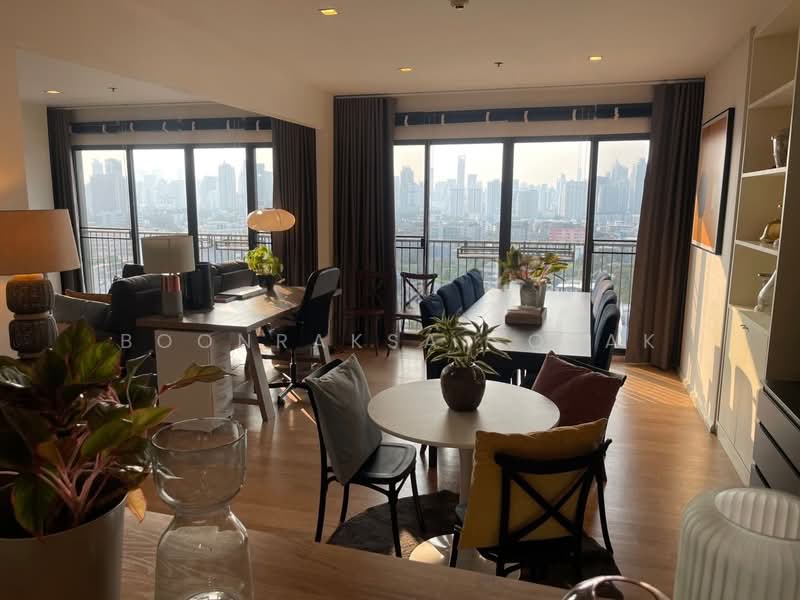 Noble Solo, Bangkok, 988 Thong Lo, Khlong Tan Nua, Watthana, Bangkok, 2 Bedrooms, 102 sqm, Condo For Rent, by Boonraksa Sopak, 500240144 - DDproperty.com