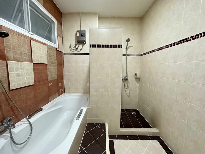 undefined, Chon Buri (Pattaya), Na Kloe, Bang Lamung (Pattaya), Chon Buri (Pattaya), 3 Bedrooms, 250 sqm, Single Detached House For Sale, by Pattanapong Pongpipat, 500240145 - DDproperty.com