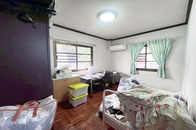 หมู่บ้านลีลาวดี สุวินทวงศ์, Bangkok, Lam Phak Chi, Nong Chok, Bangkok, 4 Bedrooms, 200 sqm, Single Detached House For Sale, by คุณปาล์ม, 500240197 - DDproperty.com