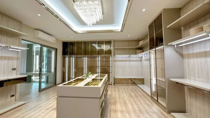 Luxury house in Ramintra 57, Bang Khen. Custom-built house, swimming pool, Bangkok, Tha Rang, Bang Khen, Bangkok, 4 Bedrooms, 444 sqm, Single Detached House For Sale, by จิตติมา TT, 500240208 - DDproperty.com