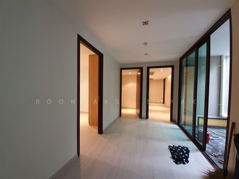 Baan Lux Sathon, Bangkok, Soi Meksawat, Chong Nonsi, Yan Nawa, Bangkok, 3 Bedrooms, 370 sqm, Condo For Rent, by Boonraksa Sopak, 500240209 - DDproperty.com
