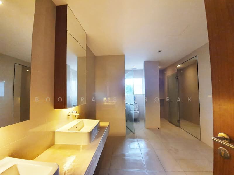 Baan Lux Sathon, Bangkok, Soi Meksawat, Chong Nonsi, Yan Nawa, Bangkok, 3 Bedrooms, 370 sqm, Condo For Rent, by Boonraksa Sopak, 500240209 - DDproperty.com