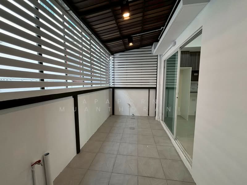 🏡✨ ขายทาวน์โฮม 2 ชั้น ม.วิลลาจิโอ้ พระราม 2 บ้านสวย ทำเลดี ใกล้ถนนใหญ่ เข้า-ออกสะดวก พร้อมอยู่ทันที, กรุงเทพ, แสมดำ, บางขุนเทียน, กรุงเทพ, 72 ตร.ม., ทาวน์เฮ้าส์ ขาย, โดย Apaporn Muanthorani, 500240222 - DDproperty.com