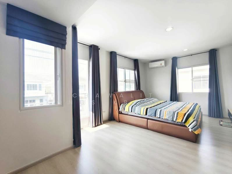 Villaggio Rangsit - Klong 2, Pathum Thani, Soi Rangsit - Nakhon Nayok 31, Rangsit - Nakhon Nayok Road, Khlong Song, Khlong Luang, Pathum Thani, 3 Bedrooms, 133 sqm, Semi-Detached House (Twin House) For Sale, by CHAWALIT KONGSAKPAIBUL, 500240255 - DDproperty.com