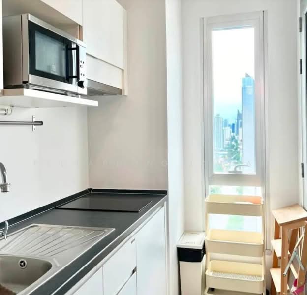 Thru Thonglor, Bangkok, Petchaburi Road, Bang Kapi, Huai Khwang, Bangkok, 2 Bedrooms, 67 sqm, Condo For Rent, by Peeraphong Jamsai, 500240266 - DDproperty.com