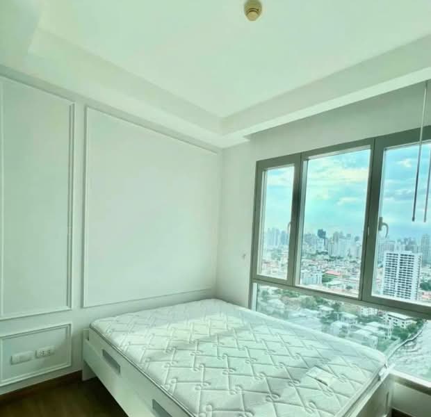 Thru Thonglor, Bangkok, Petchaburi Road, Bang Kapi, Huai Khwang, Bangkok, 2 Bedrooms, 67 sqm, Condo For Rent, by Peeraphong Jamsai, 500240266 - DDproperty.com