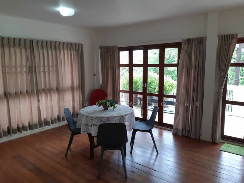 3-BR House, Bangkok, Chan Kasem, Chatuchak, Bangkok, 3 Bedrooms, 300 sqm, Single Detached House For Rent, by Boonraksa Sopak, 500240269 - DDproperty.com