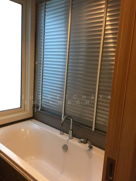 Siri At Sukhumvit, Bangkok, 902 Sukhumvit Road, Phra Kanong, Khlong Toei, Bangkok, 2 Bedrooms, 74 sqm, Condo For Rent, by Suchatchaya Supawachiranant, 500240278 - DDproperty.com