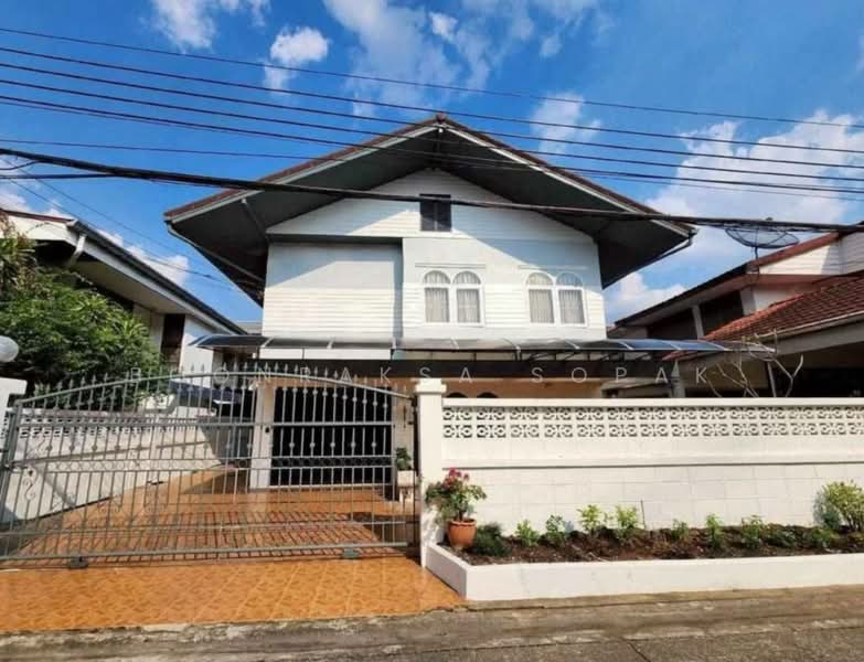 6-BR House, Bangkok, Din Daeng, Din Daeng, Bangkok, 6 Bedrooms, 450 sqm, Single Detached House For Rent, by Boonraksa Sopak, 500240284 - DDproperty.com