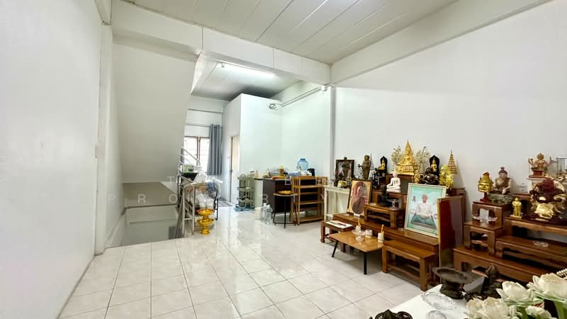 หมู่บ้านเฟื่องฟ้าวิลล่า9 เฟส6 แพรกษา สมุทรปราการ, Samut Prakan, Phreak Sa Mai, Muang Samut Prakarn, Samut Prakan, , 144 sqm, Shophouse For Sale, by The Best Property  ตั้ม, 500240285 - DDproperty.com