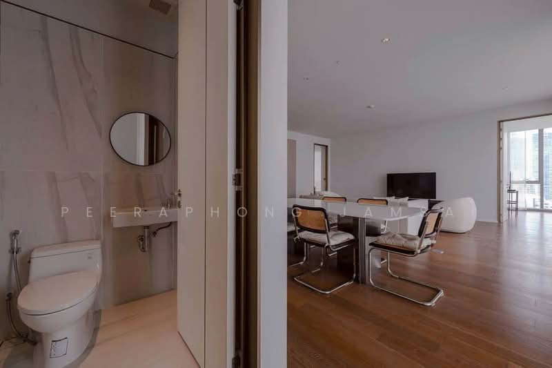 Kraam Sukhumvit 26, Bangkok, 55 Soi Sukhumvit 26 Sukhumvit Road, Khong Tan, Khlong Toei, Bangkok, 3 Bedrooms, 180 sqm, Condo For Rent, by Peeraphong Jamsai, 500240376 - DDproperty.com