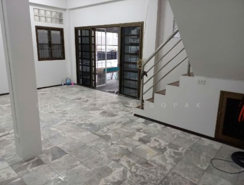 บ้าน 4-ห้องนอน, กรุงเทพ, ดินแดง, ดินแดง, กรุงเทพ, 220 ตร.ม., บ้านเดี่ยว ให้เช่า, โดย Boonraksa Sopak, 500240388 - DDproperty.com