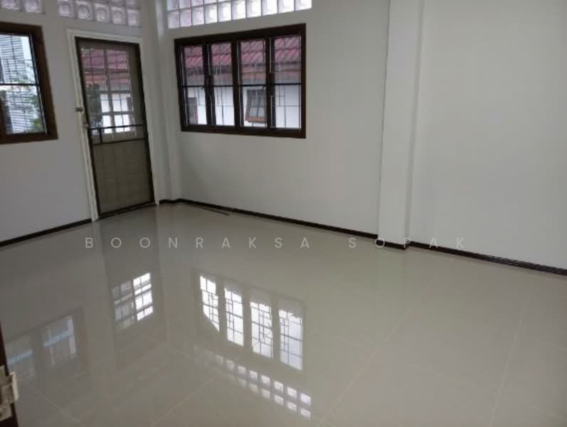 บ้าน 4-ห้องนอน, กรุงเทพ, ดินแดง, ดินแดง, กรุงเทพ, 220 ตร.ม., บ้านเดี่ยว ให้เช่า, โดย Boonraksa Sopak, 500240388 - DDproperty.com