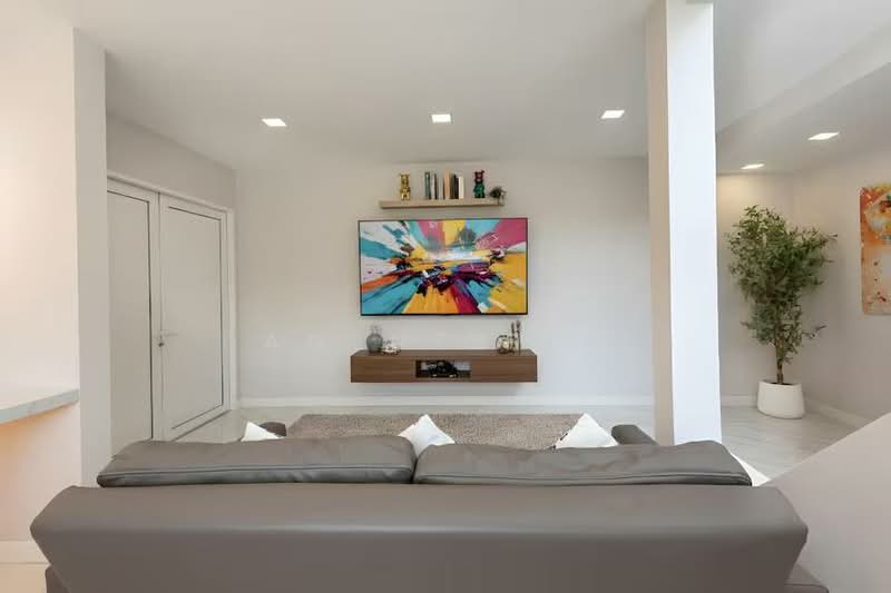 2-story detached house for rent, corner unit, Ratchada area (SPSAD3924), Bangkok, Samsen Nok, Huai Khwang, Bangkok, 3 Bedrooms, 300 sqm, Single Detached House For Rent, by Agent Pla, 500240390 - DDproperty.com