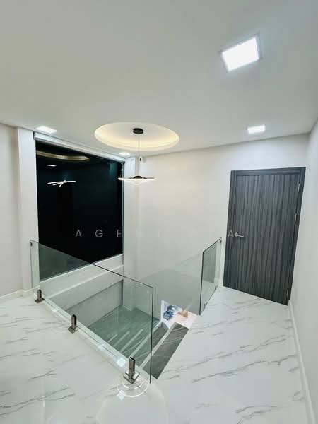 2-story detached house for rent, corner unit, Ratchada area (SPSAD3924), Bangkok, Samsen Nok, Huai Khwang, Bangkok, 3 Bedrooms, 300 sqm, Single Detached House For Rent, by Agent Pla, 500240390 - DDproperty.com