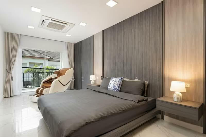บ้านเดี่ยว 2 ชั้น ให้เช่าหลังมุม ย่านรัชดา (SPSAD3924), กรุงเทพ, สามเสนนอก, ห้วยขวาง, กรุงเทพ, 300 ตร.ม., บ้านเดี่ยว ให้เช่า, โดย Agent Pla, 500240390 - DDproperty.com