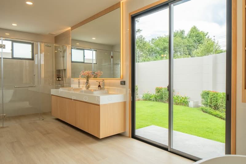 undefined, Chon Buri (Pattaya), Poong, Bang Lamung (Pattaya), Chon Buri (Pattaya), 5 Bedrooms, 530 sqm, Villa For Sale, by Pattanapong Pongpipat, 500240392 - DDproperty.com