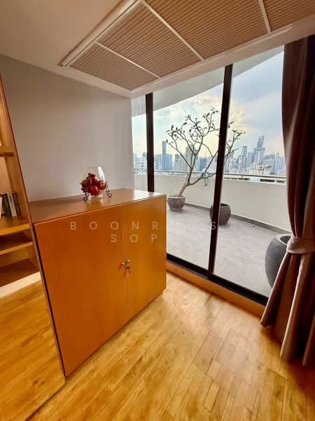 Supalai Place Sukhumvit 39, Bangkok, 175-179 Soi Sukhumvit 39 Sukhumvit Road, Khlong Tan Nua, Watthana, Bangkok, 2 Bedrooms, 150 sqm, Condo For Rent, by Boonraksa Sopak, 500240466 - DDproperty.com