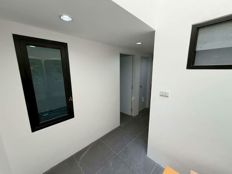 For Sale: 4.5-Story Townhome, Sukhumvit 101, near BTS Punnawithi (SPSAD3926), Bangkok, สุขุมวิท101, Bang Chak, Phra Khanong, Bangkok, 4 Bedrooms, 104 sqm, Townhouse For Sale, by Agent Pla, 500240469 - DDproperty.com