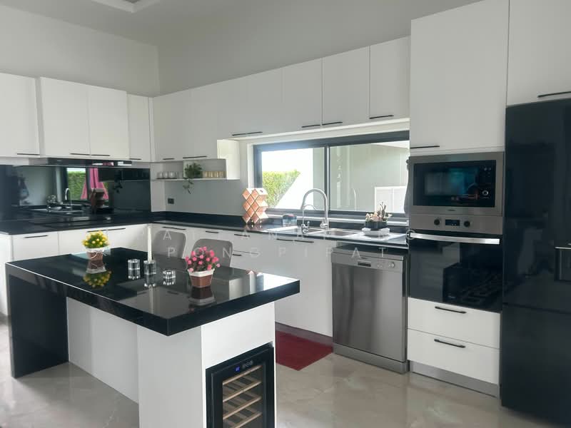 U Charoen Residence Town in Town, Bangkok, Sriwara Road, Phlapphla, Wang Thonglang, Bangkok, 3 Bedrooms, 298 sqm, Villa For Sale, by Pattanapong Pongpipat, 500240470 - DDproperty.com