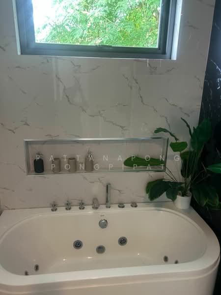 U Charoen Residence Town in Town, Bangkok, Sriwara Road, Phlapphla, Wang Thonglang, Bangkok, 3 Bedrooms, 298 sqm, Villa For Sale, by Pattanapong Pongpipat, 500240470 - DDproperty.com