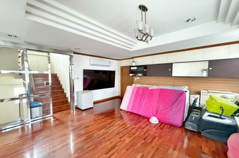 หมู่บ้านภัทราวิลล่า 5 นวลจันทร์, Bangkok, ถนนเลียบด่วนรามอินทรา, Nuan Chan, Bueng Kum, Bangkok, 3 Bedrooms, 261 sqm, Single Detached House For Sale, by คุณเมย์, 500240478 - DDproperty.com