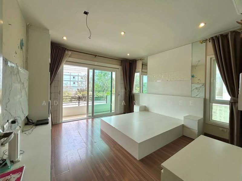 Supalai Bella Wongwaen-Lumlukka Klong 3, Pathum Thani, Lam Luk Ka Road, Khlong 3, Lat Sawai, Lam Luk Ka, Pathum Thani, 3 Bedrooms, 160 sqm, Single Detached House For Sale, by Adool Manusdee, 500240479 - DDproperty.com