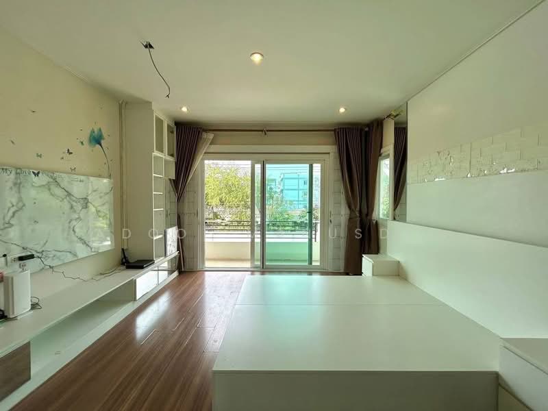 Supalai Bella Wongwaen-Lumlukka Klong 3, Pathum Thani, Lam Luk Ka Road, Khlong 3, Lat Sawai, Lam Luk Ka, Pathum Thani, 3 Bedrooms, 160 sqm, Single Detached House For Sale, by Adool Manusdee, 500240479 - DDproperty.com